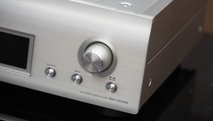 denon-2500ne cạnh phải