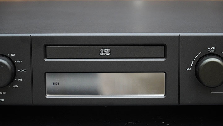 cd cec 3800 khay đĩa