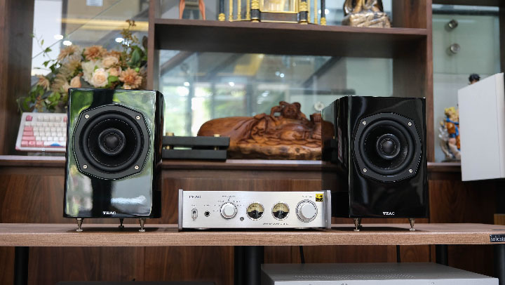 teac ai501da và loa teac s300neo