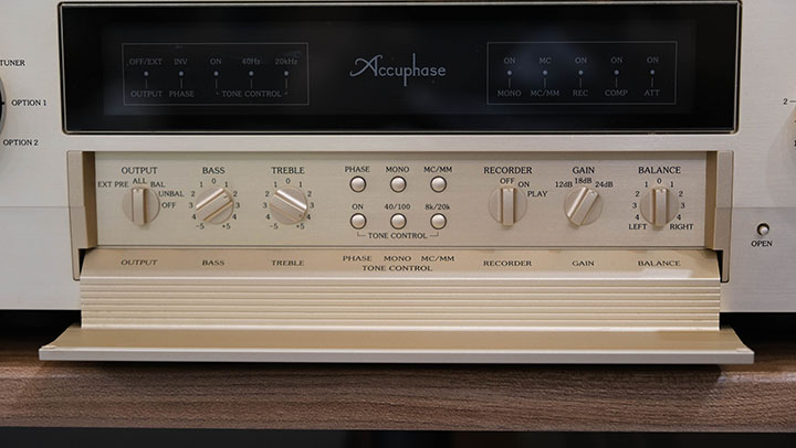 pre-accuphase-c2110