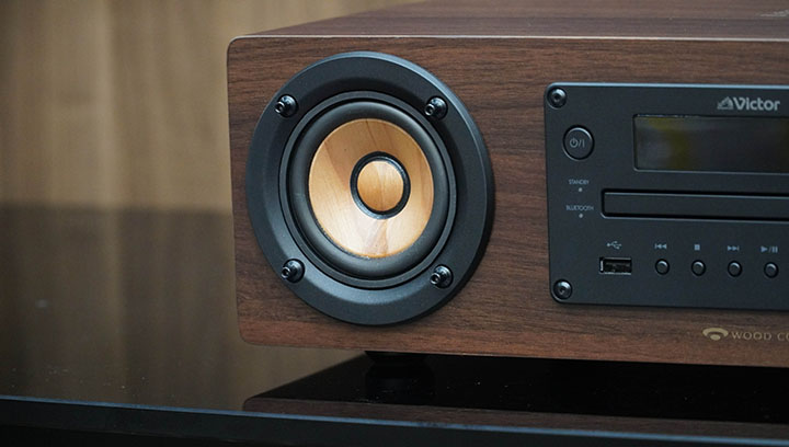 victor ex d6 loa màng gỗ cạnh trái