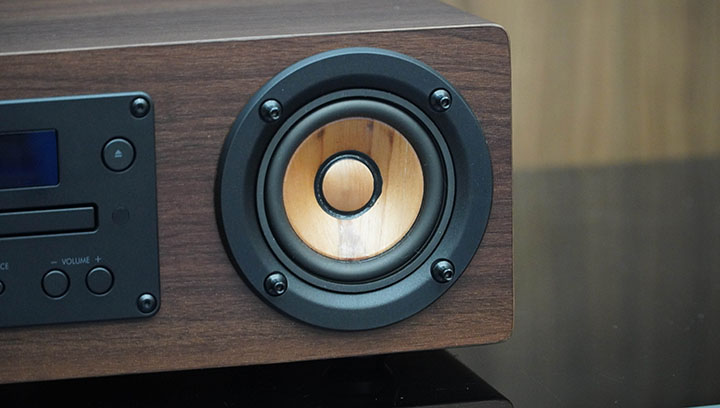 victor ex d6 loa màng gỗ cạnh phải