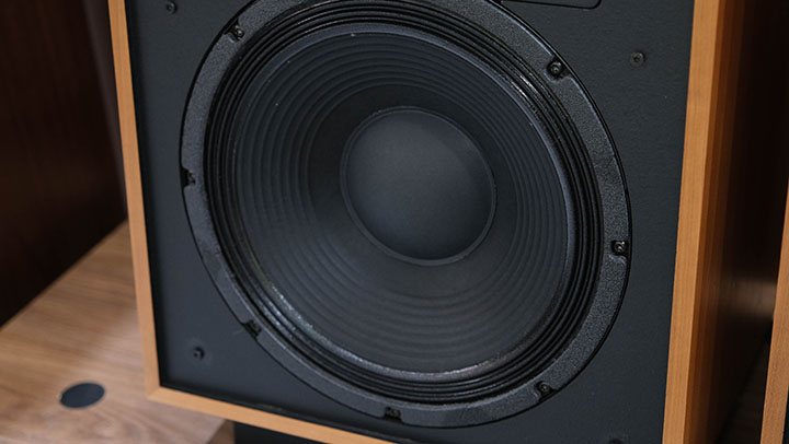 loa klipsch heresy iv