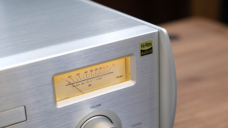 ampli teac nr-7cd