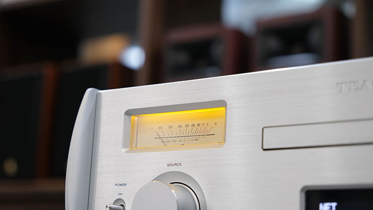 ampli teac nr-7cd