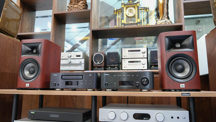 teac h600 và jbl 620