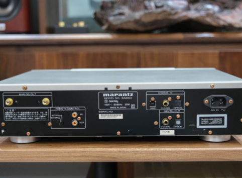 Marantz SA-8004 Sự kết hợp hoàn hảo để cho ra thiết bị 2 trong 1